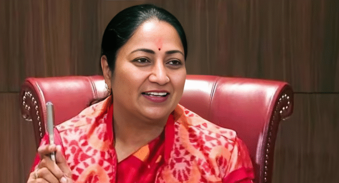 दिल्ली सीएम रेखा गुप्ता