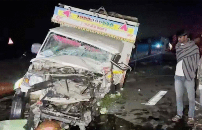 Sambhal Road Accident