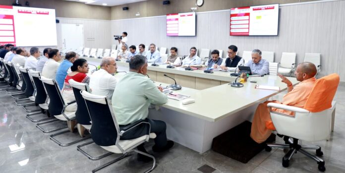 CM Yogi: CM Yogi held a high-level meeting on the target of 'One Trillion Dollar Economy' CM Yogi: CM Yogi held a high-level meeting on the target of 'One Trillion Dollar Economy'