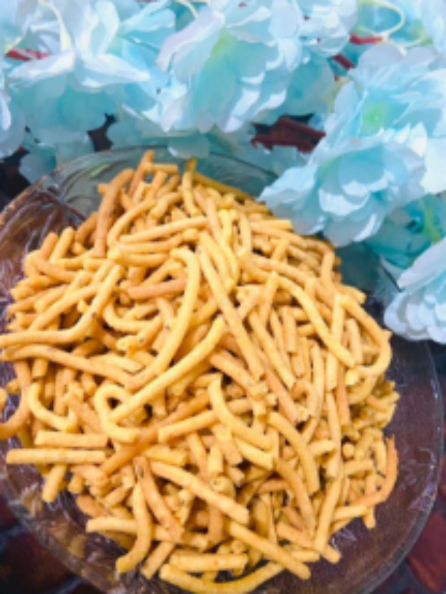 besan sev made in home