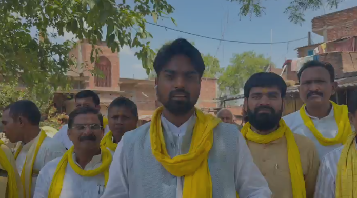 Azamgarh News: Shaukat Ali should try to call the Mughal rulers villains, I will pluck out his hair: Arun Rajbhar