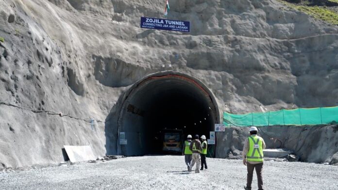 Zojila Tunnel: Ladakh will now remain connected to Kashmir in all seasons; everyone will enjoy this route. Zojila Tunnel: Ladakh will now remain connected to Kashmir in all seasons; everyone will enjoy this route.